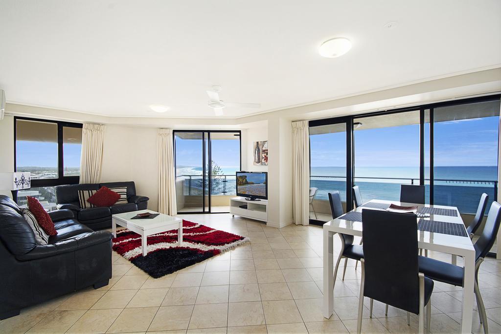 Clubb Coolum Beach Resort Sunshine Coast Exteriör bild